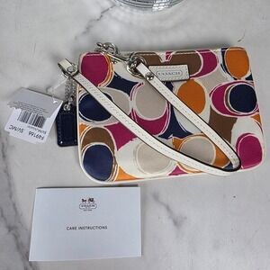Coach Y2K F49166 PRK HD Multicolor Signature Pattern Wristlet Scarf Print‎ Satin